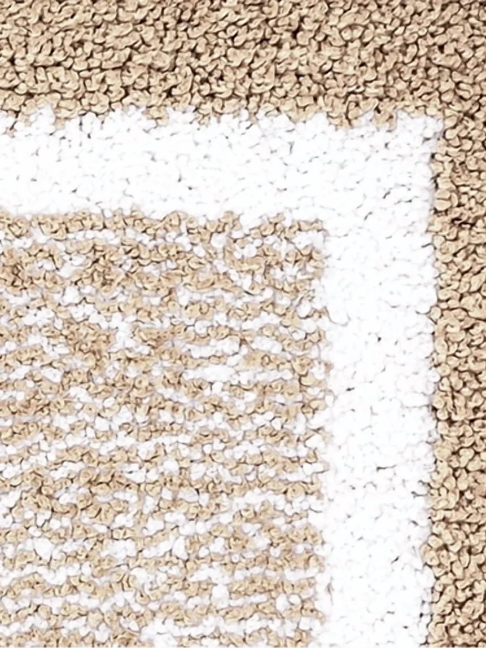 24 x 16” Oeko-Tex Beige and‎ White Rectangular Bath Rug w Rubber Back
